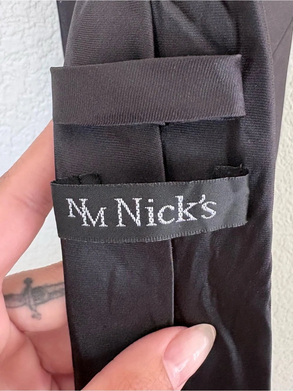 N/A elegant black